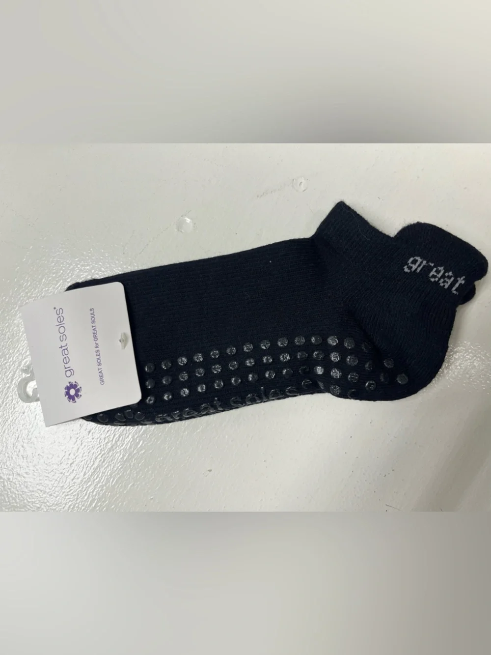 Great Soles Women’s Black Grip Socks, US 9-12